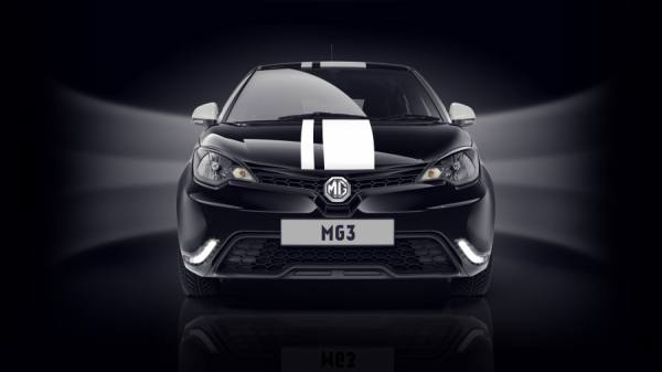 Photograph Nigel Harniman Mg3 on One Eyeland